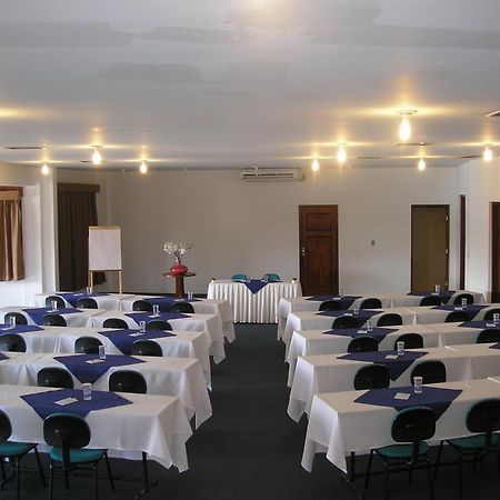 Hotel Peninsula Avaré Kültér fotó